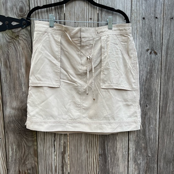 NWT White House Black Market Challis Casual Skirt Size 10 - Picture 5 of 15